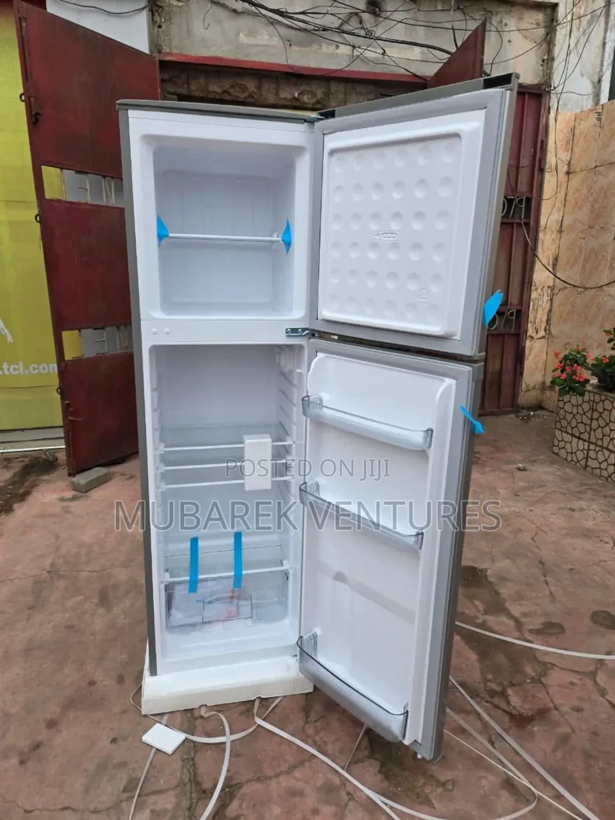 Tcl 165 Ltrs Top Freezer Fridge