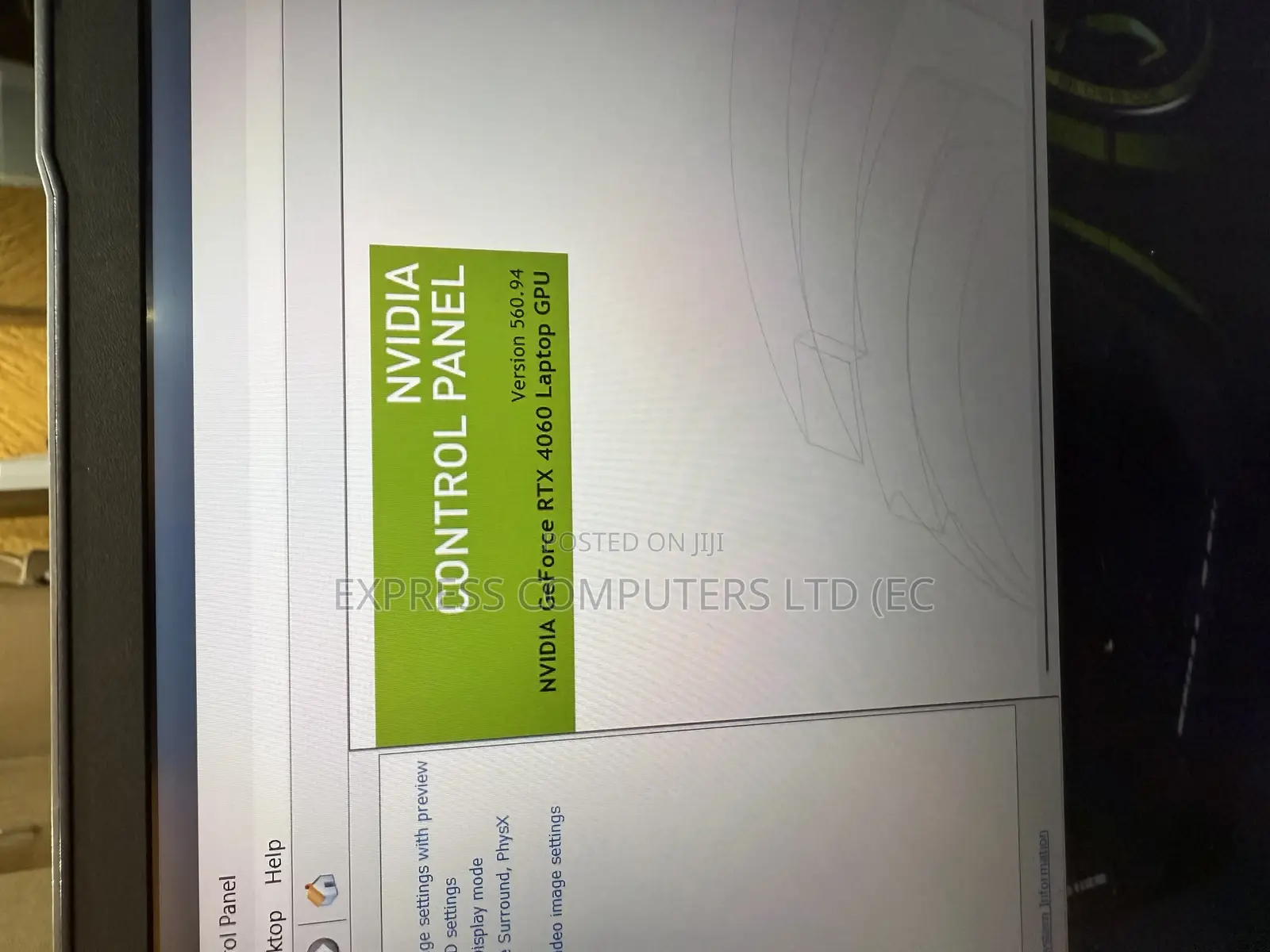 Laptop Lenovo LOQ 15IRH8 24GB Intel Core I7 SSHD (Hybrid) 1T