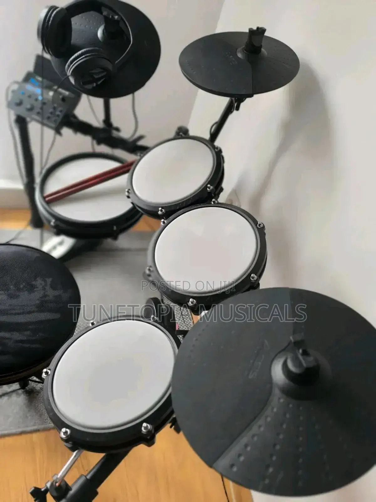 Alesis Nitro Max Electronic Drum Set.