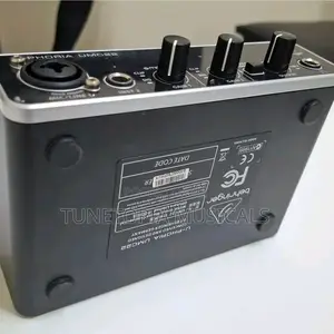 Behringer U-phoria Umc22 Usb Audio Interface.
