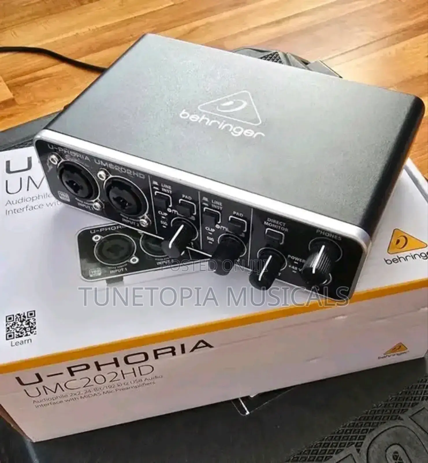 Behringer U-phoria Umc202hd Usb Audio Interface.