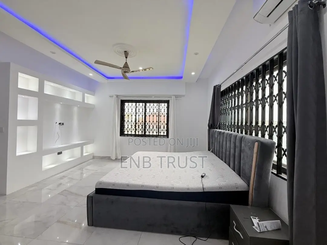 5bdrm Duplex in Lashibi, Baatsona Total for rent