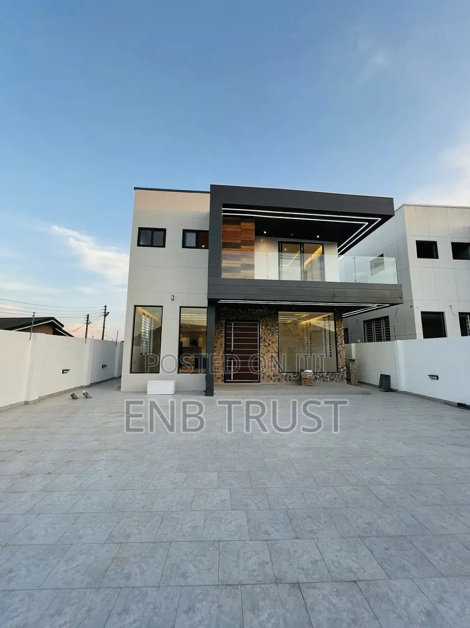 4bdrm Duplex in Ashongman Estate, Ga East Municipal for sale