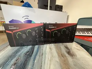 Focusrite Scarlett 4i4 Usb-C Audio/Midi Interface (4th Generation)