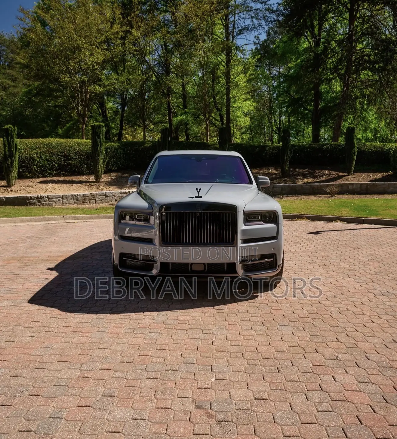 Rolls-Royce Cullinan Black Badge 2022 Gray