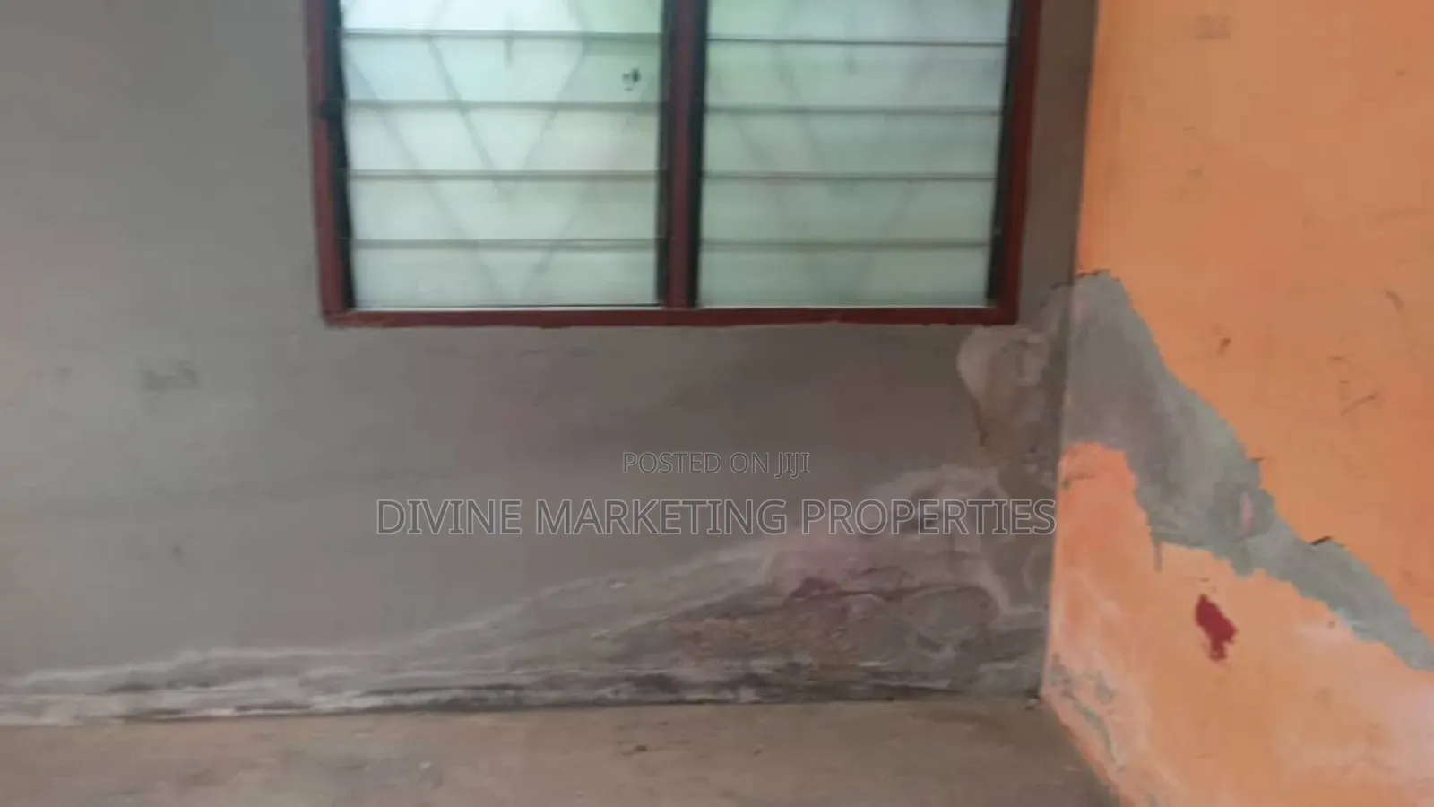 10bdrm House in Fanmilk, Ablekuma for sale