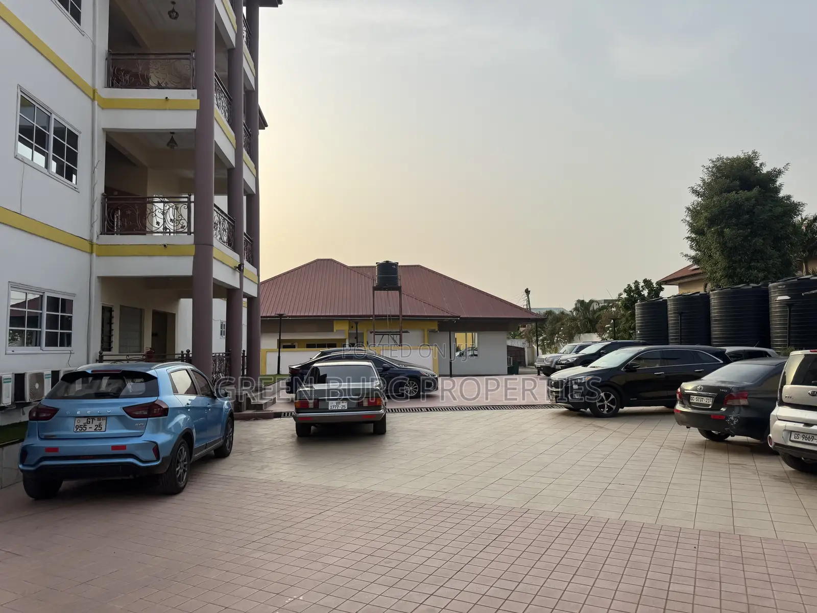 1bdrm Apartment in Green, East Legon for rent