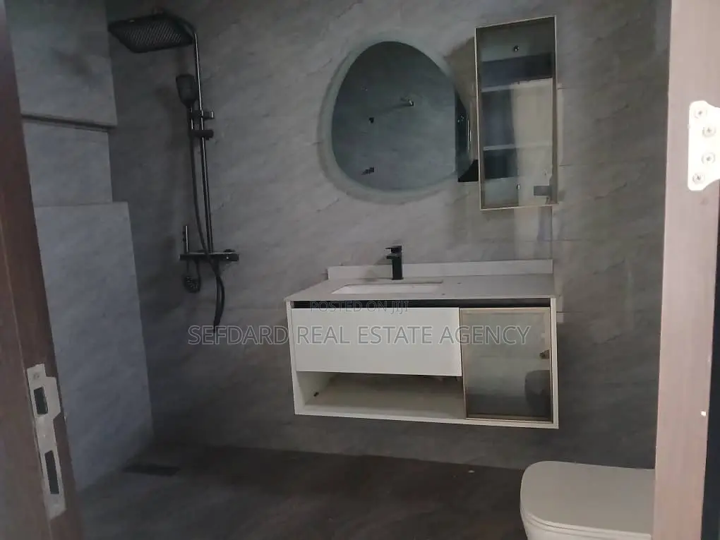 Furnished 4bdrm Duplex in East Legon for sale