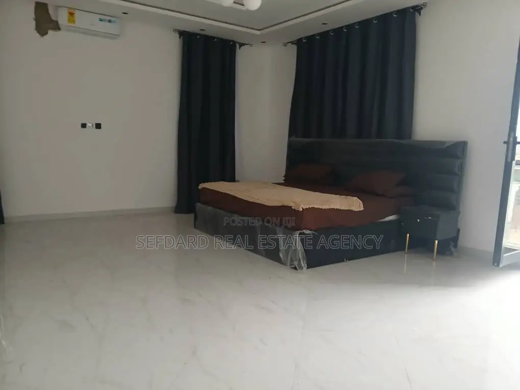 Furnished 4bdrm Duplex in East Legon for sale