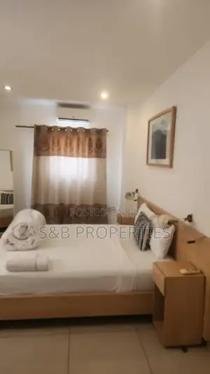 Furnished 1bdrm Apartment in The Gallery -Clifton, East Legon for rent