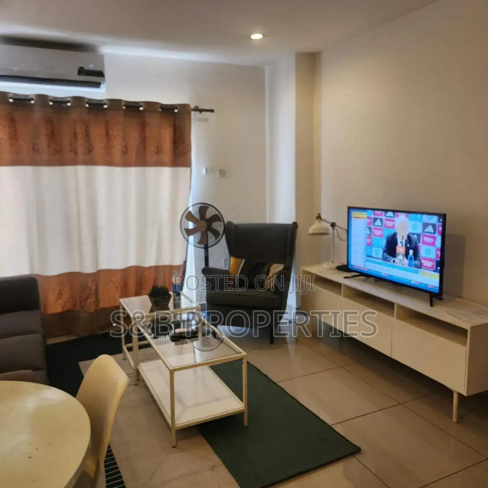 Furnished 1bdrm Apartment in The Gallery -Clifton, East Legon for rent