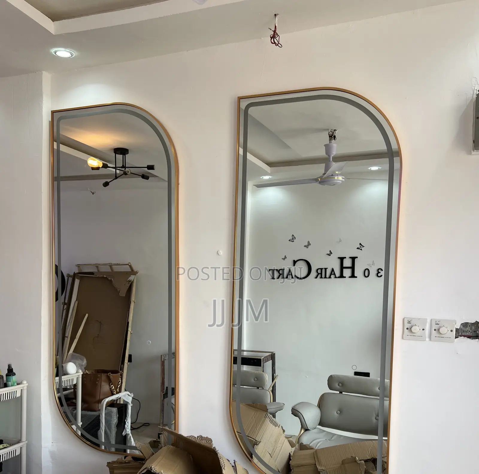 Salon Chairs, Mirrors and Trolleys.