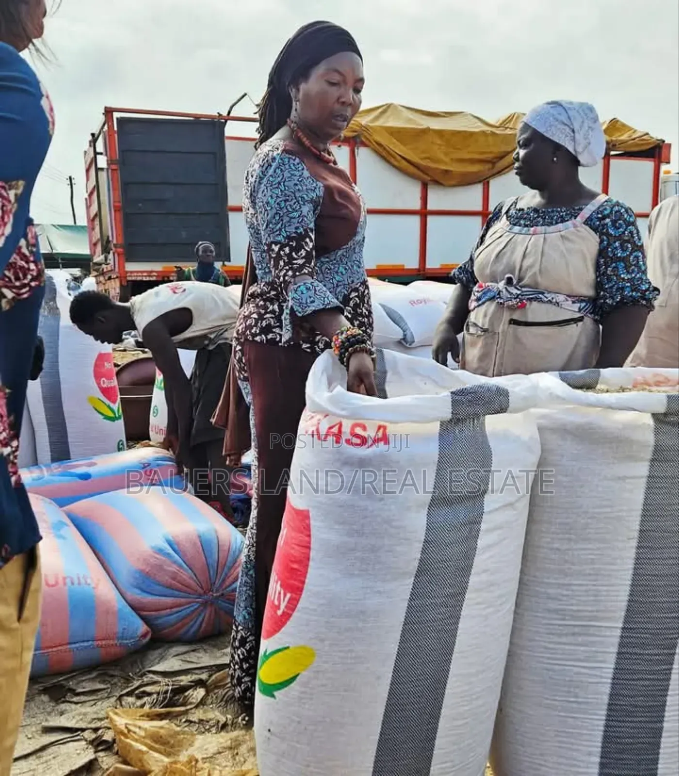 Maize Available(120kg)