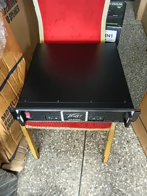 Pervey Cs 2000 Amplifier