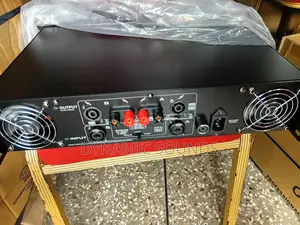 Pervey Cs 2000 Amplifier