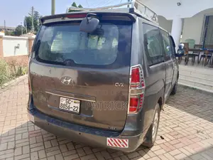 Hyundai Starex 2010