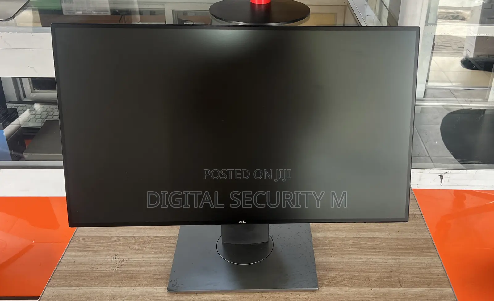 Dell Ultrasharp U2719d - Led Monitor - 27" QHD Wide 1440p.