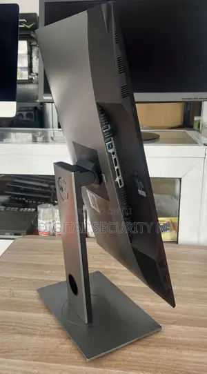 Dell Ultrasharp U2719d - Led Monitor - 27" QHD Wide 1440p.