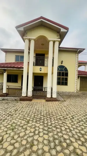 5bdrm House in Hometrust Properties, Pokuase for sale