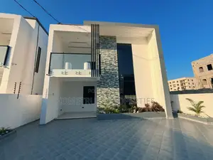 4bdrm Duplex in Hometrust Properties, East Legon for sale