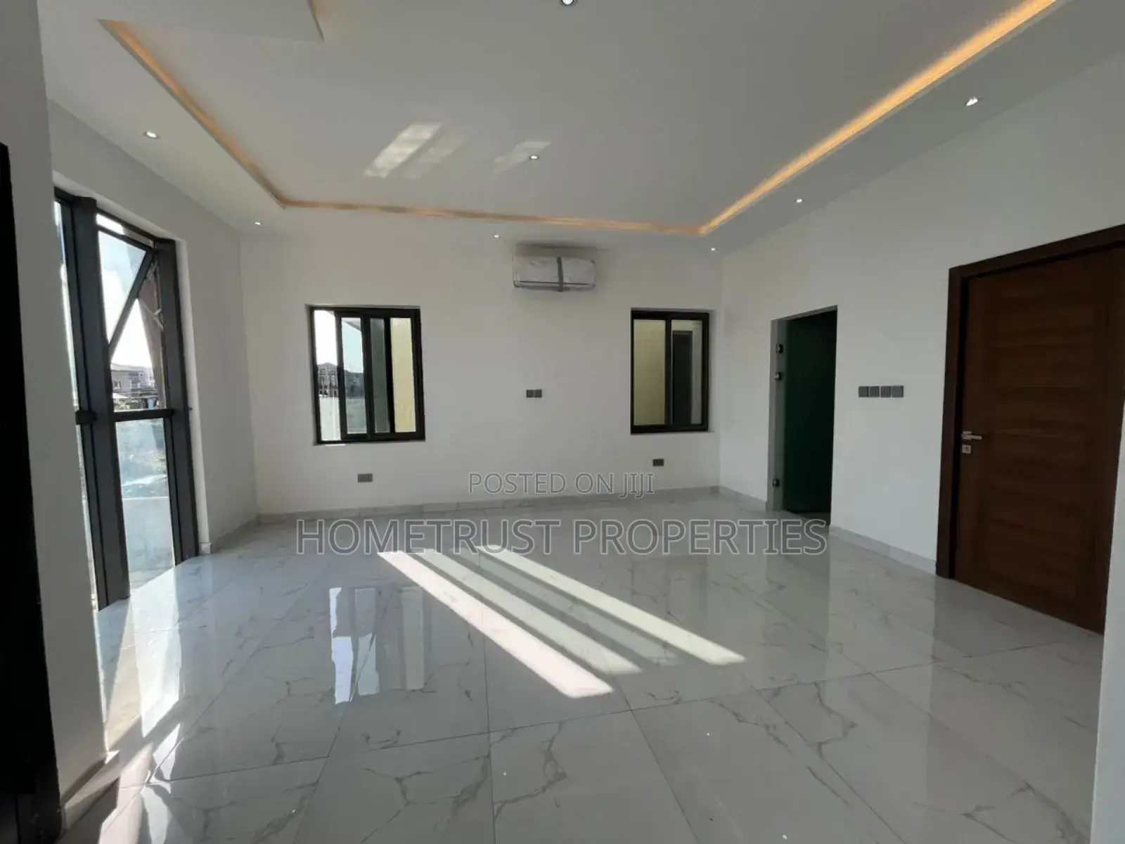 4bdrm Duplex in Hometrust Properties, East Legon for sale