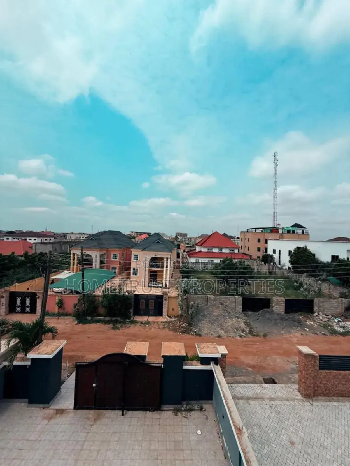 5bdrm Duplex in Hometrust, East Legon for sale