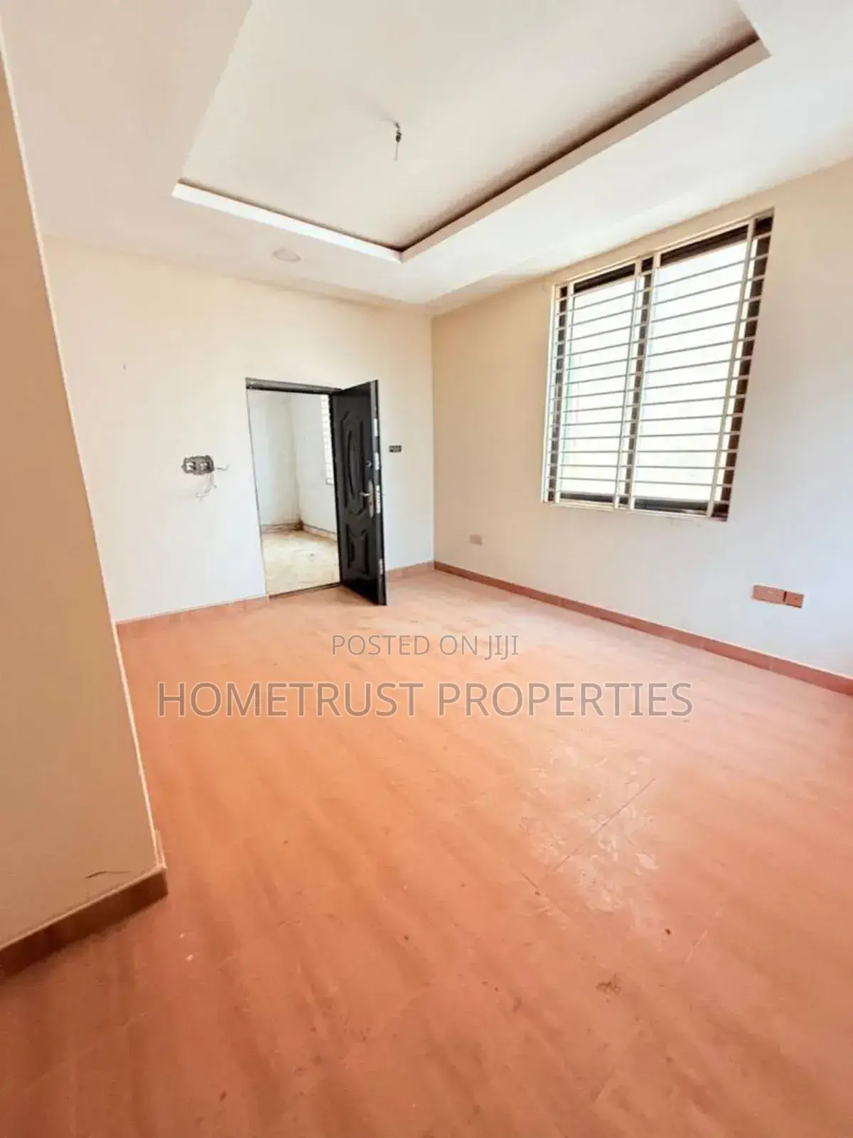 5bdrm Duplex in Hometrust, East Legon for sale
