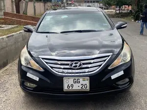 Hyundai Sonata Limited 2.0T Sedan (2.0L 4cyl 6A) 2013 Black