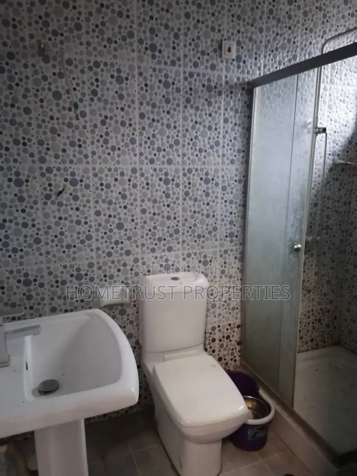 4bdrm House in Hometrust Properties, Amasaman for sale