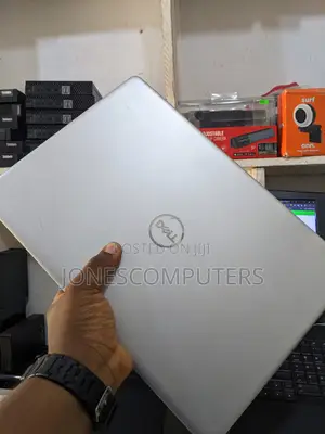 Laptop Dell Inspiron 15 5559 8GB Intel Core i3 SSD 256GB