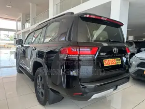 New Toyota Land Cruiser 2024 Black