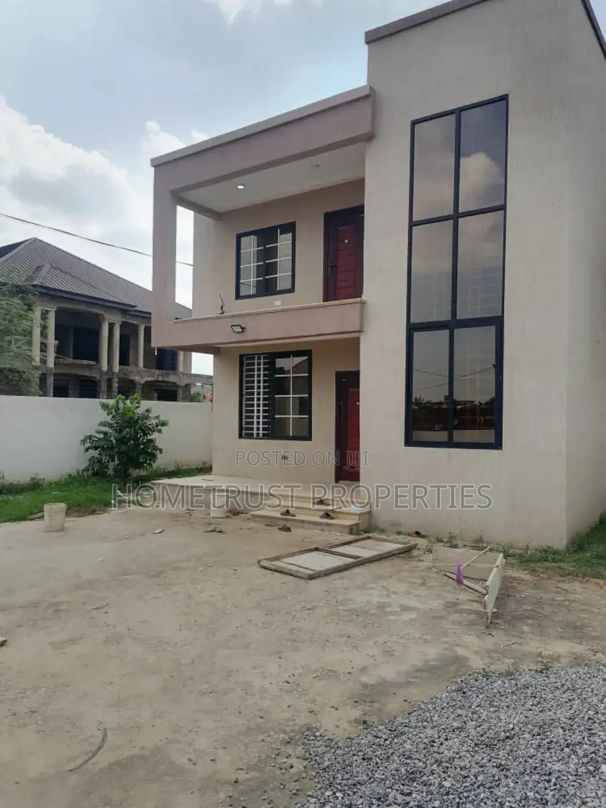 4bdrm Duplex in Hometrust Properties, Amasaman for sale