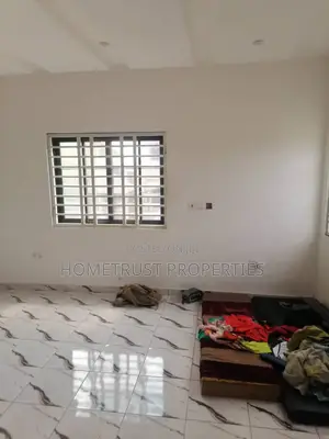 4bdrm Duplex in Hometrust Properties, Amasaman for sale