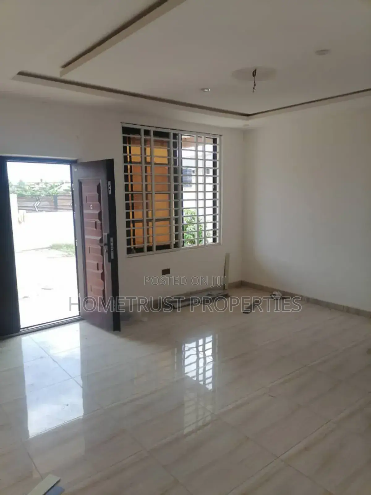 4bdrm Duplex in Hometrust Properties, Amasaman for sale