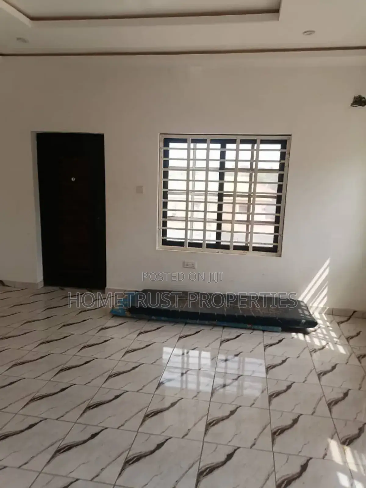 4bdrm Duplex in Hometrust Properties, Amasaman for sale