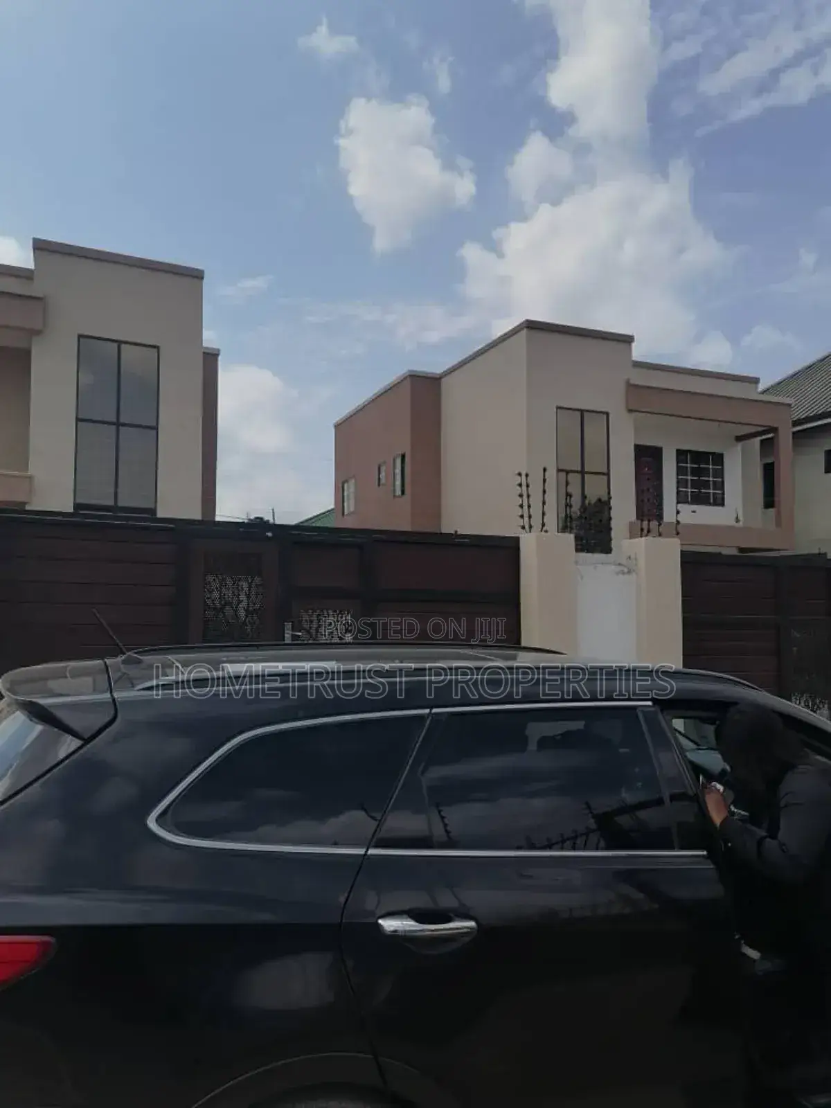 4bdrm Duplex in Hometrust Properties, Amasaman for sale