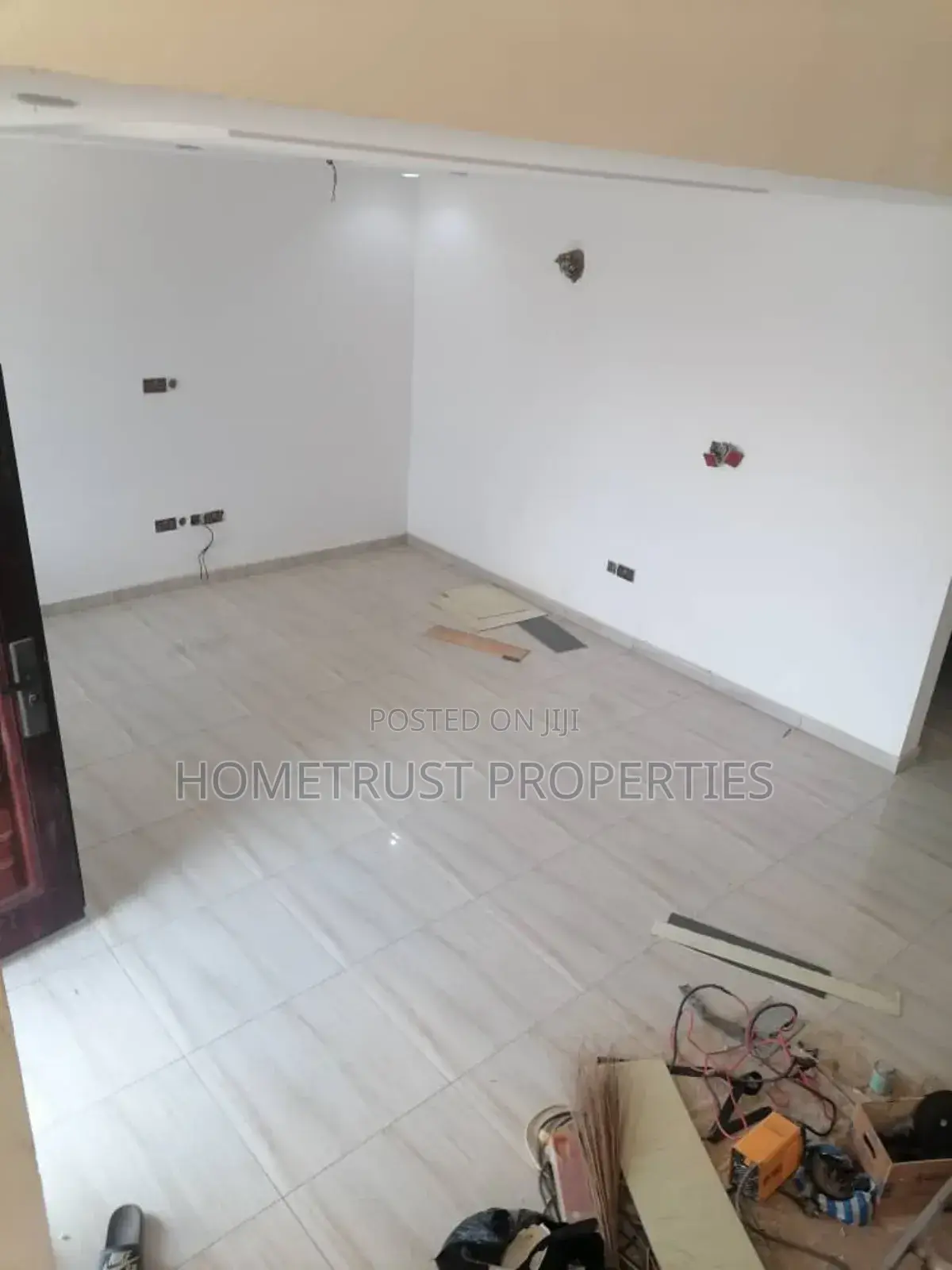 4bdrm Duplex in Hometrust Properties, Amasaman for sale