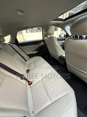Honda Accord EX-L (2.0L 4cyl Turbo 10A) 2019 Red