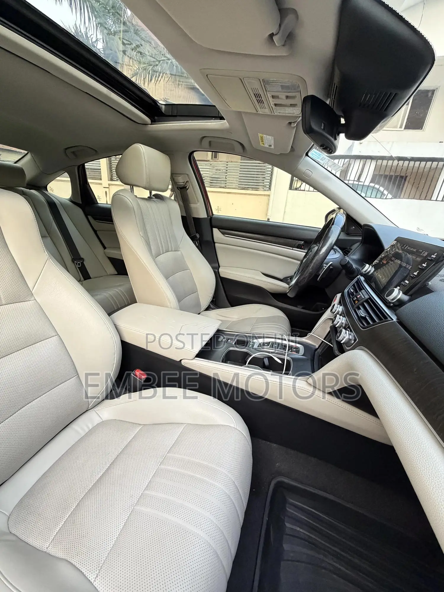 Honda Accord EX-L (2.0L 4cyl Turbo 10A) 2019 Red
