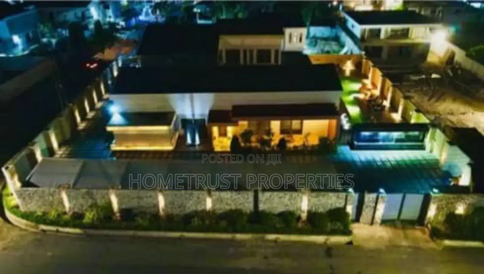 6bdrm Mansion in Hometrust Properties, Labone for sale