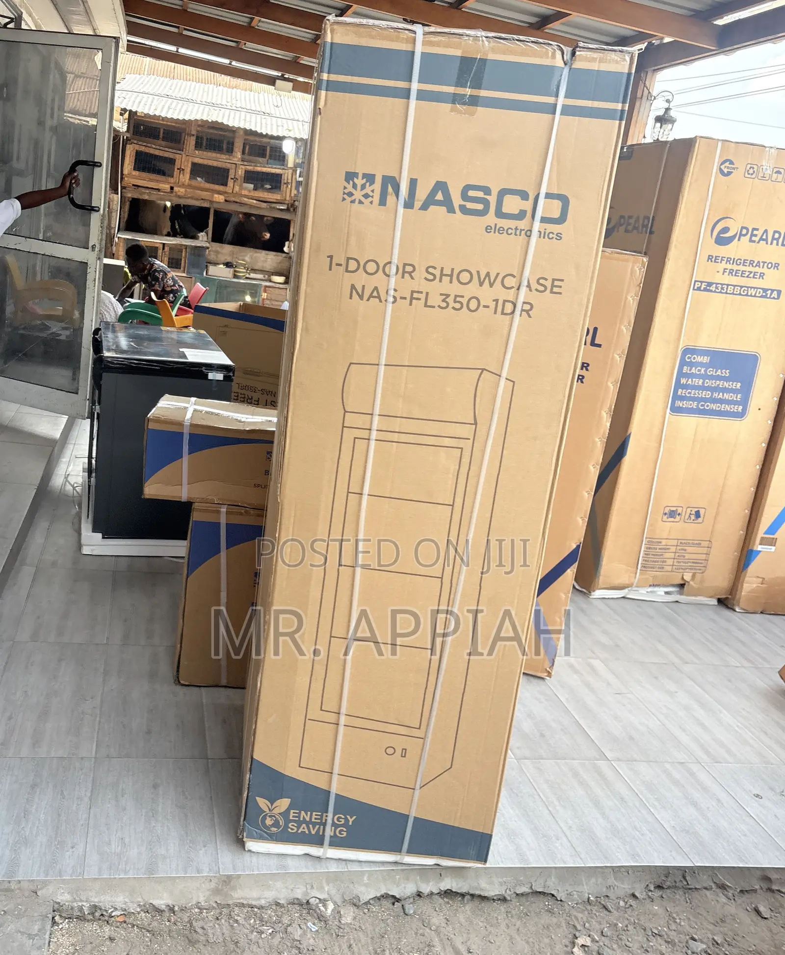 Direct Chilling Nasco Nas-Fl350-1dr Single Door Glass Door Fridge 
