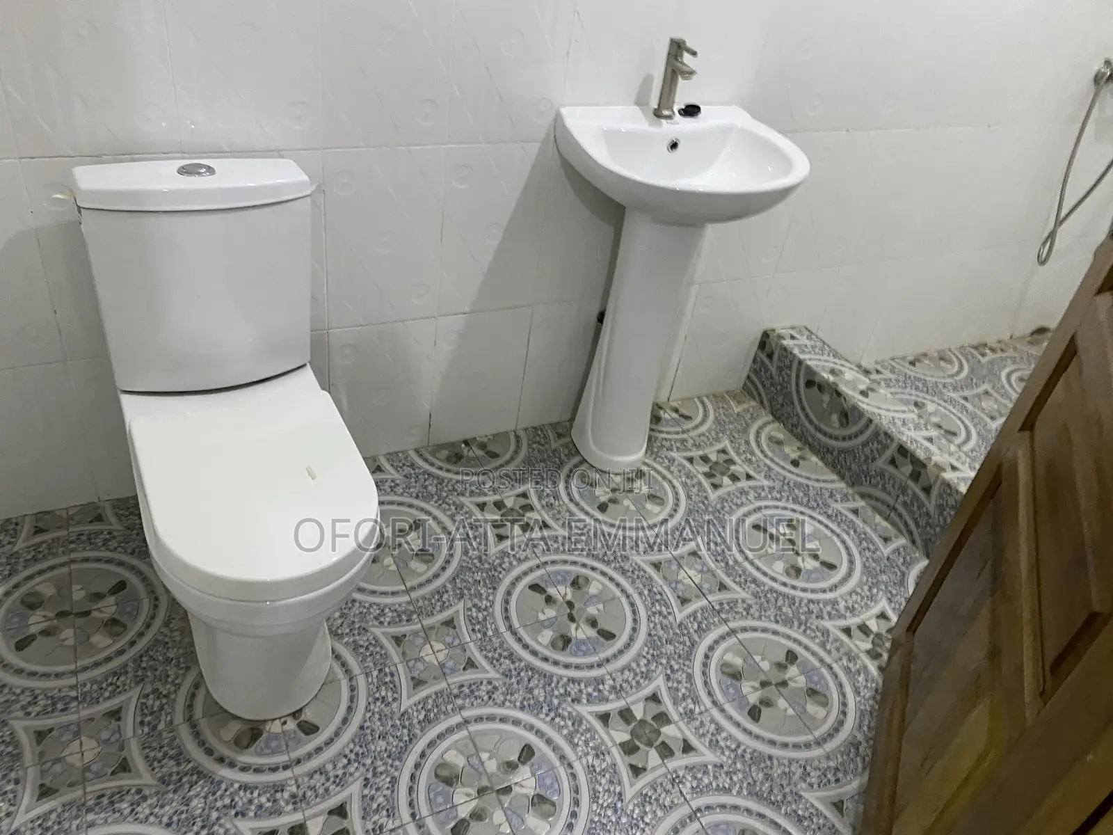 4bdrm House in Amasaman Market, Pokuase for rent