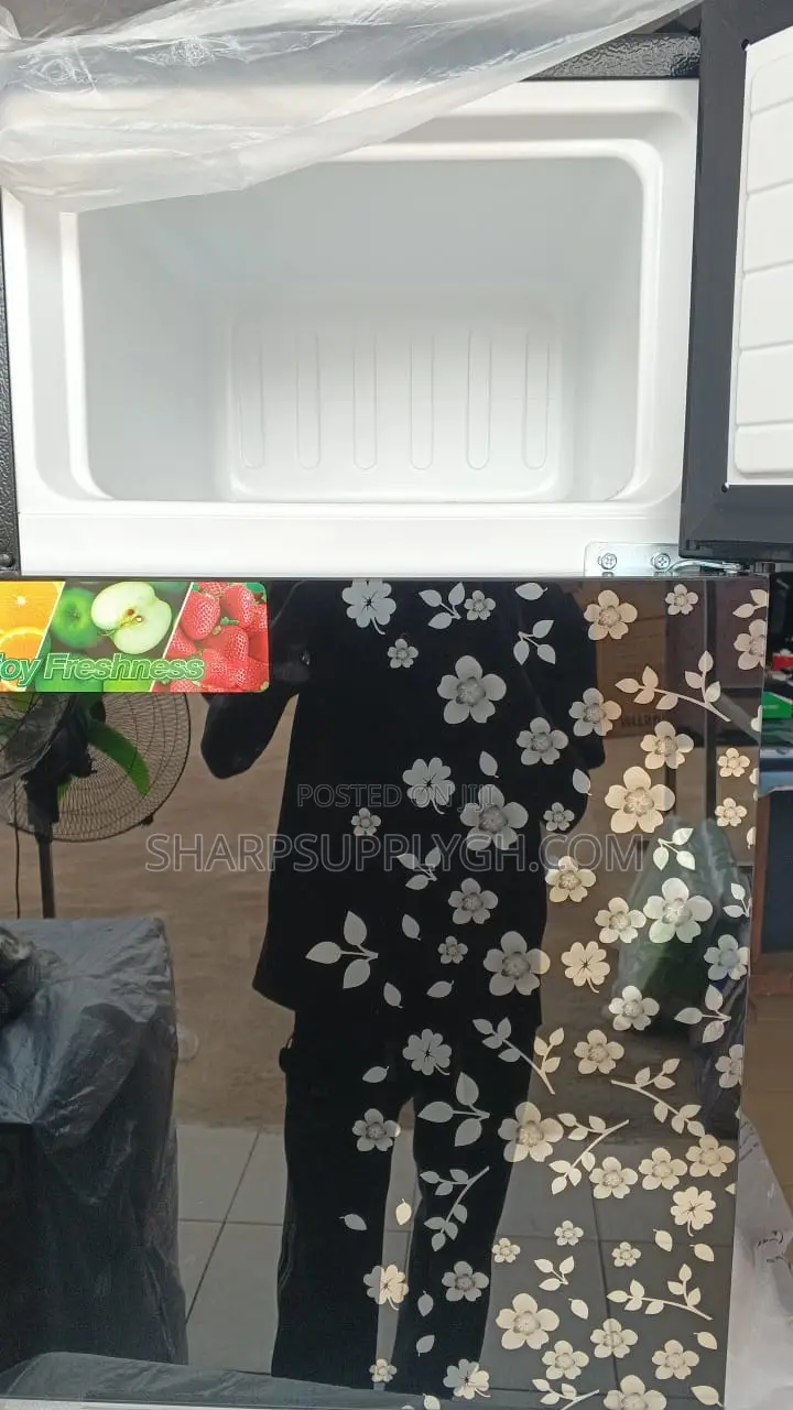 Westpool Table Top Fridge