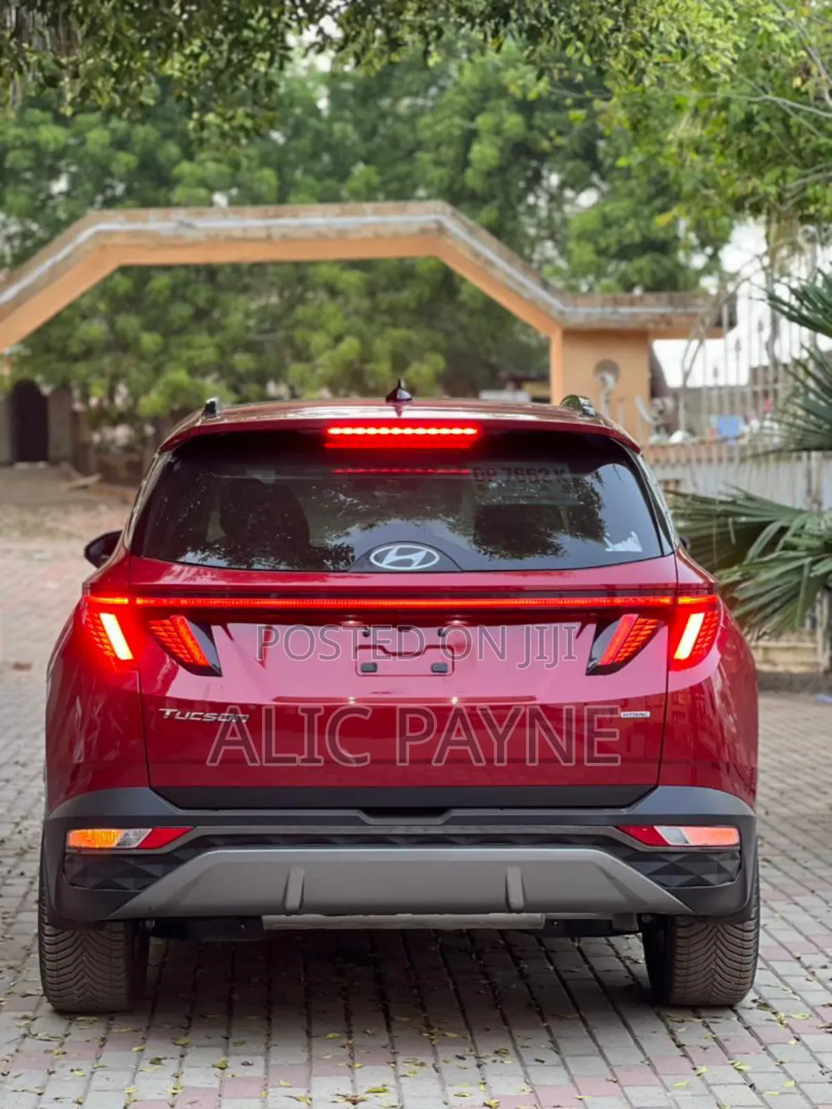 Hyundai Tucson Limited 2024 Red