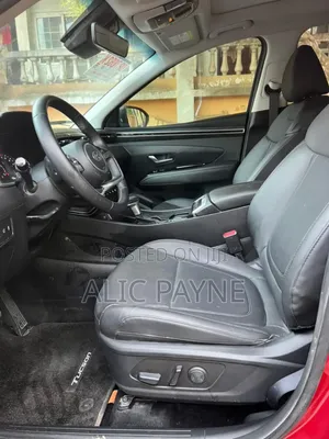 Hyundai Tucson Limited 2024 Red