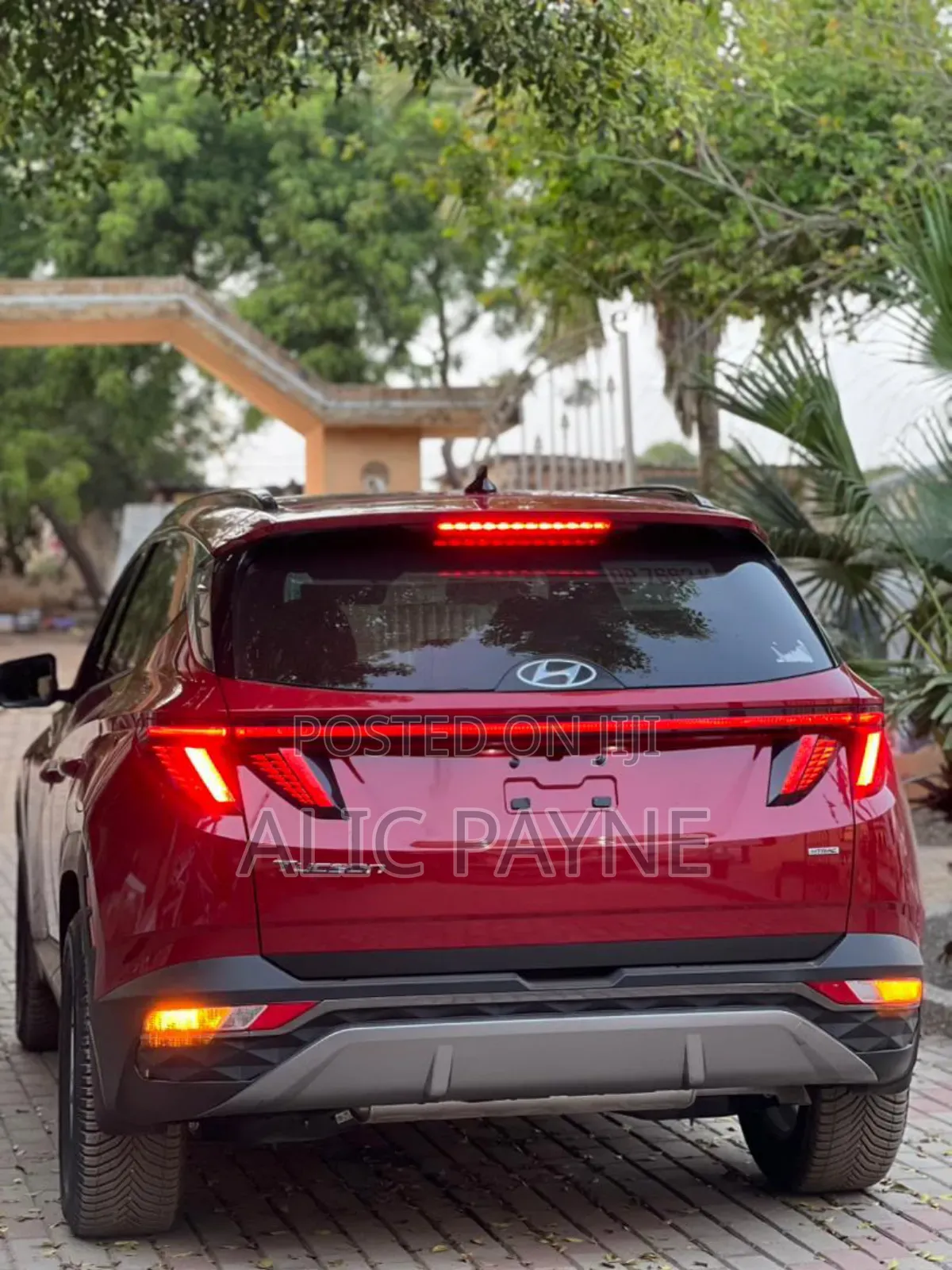Hyundai Tucson Limited 2024 Red