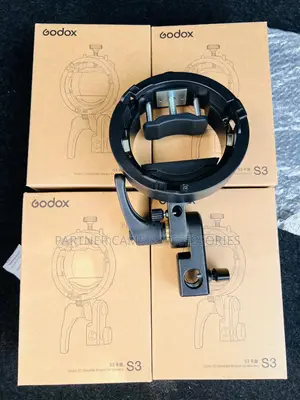 Godox S3 Bracket