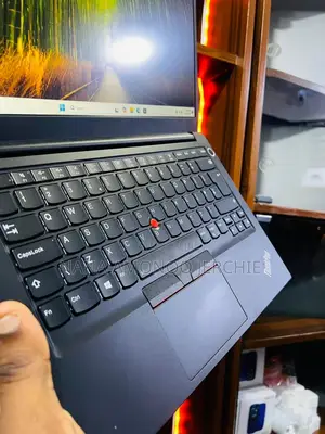 Laptop Lenovo ThinkPad E14 Gen 3 8GB AMD Ryzen 5 SSD 256GB