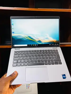 Laptop Dell Latitude 5530 16GB Intel Core I5 SSD 256GB