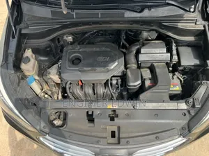 Hyundai Santa Fe SE Ultimate AWD 2018 Black